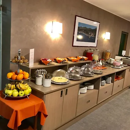 팔메 호텔 몬테로소 알 마레